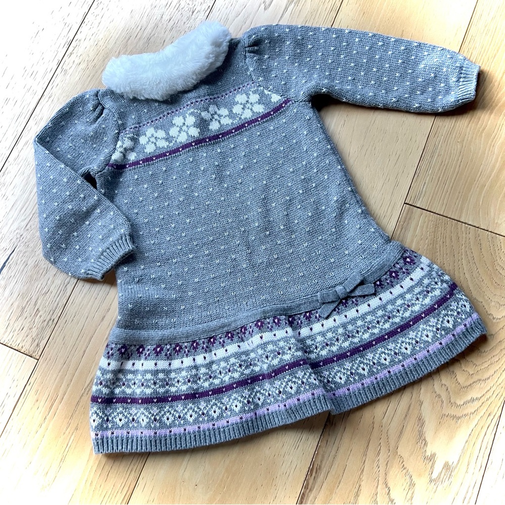 GYMBOREE 2011 “Fair Isle” Gray Faux Fur Trim with silver threads